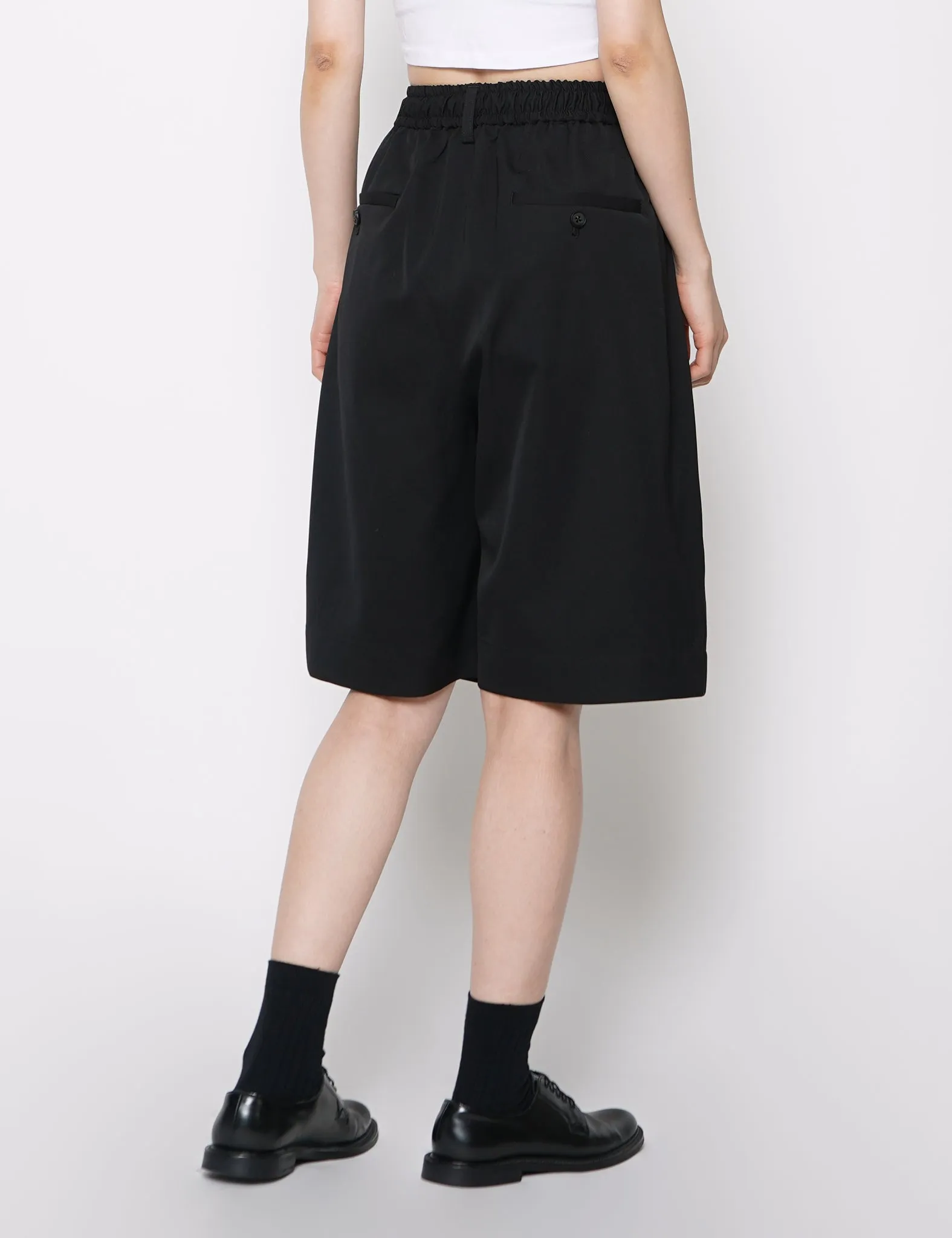 BLACK WOOL WIDE EASY SHORT TROUSERS