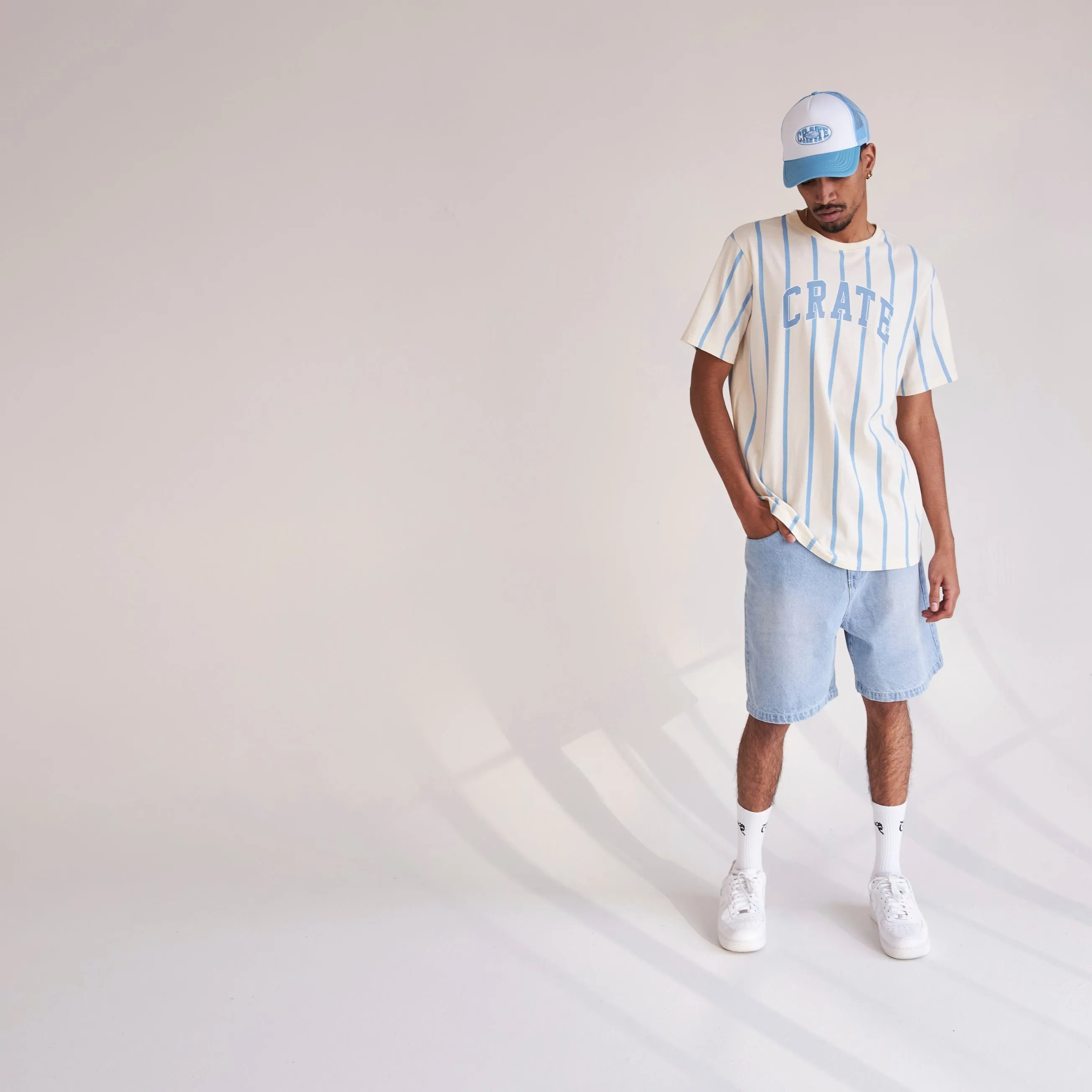 MENS VARSITY STRIPE T-SHIRT