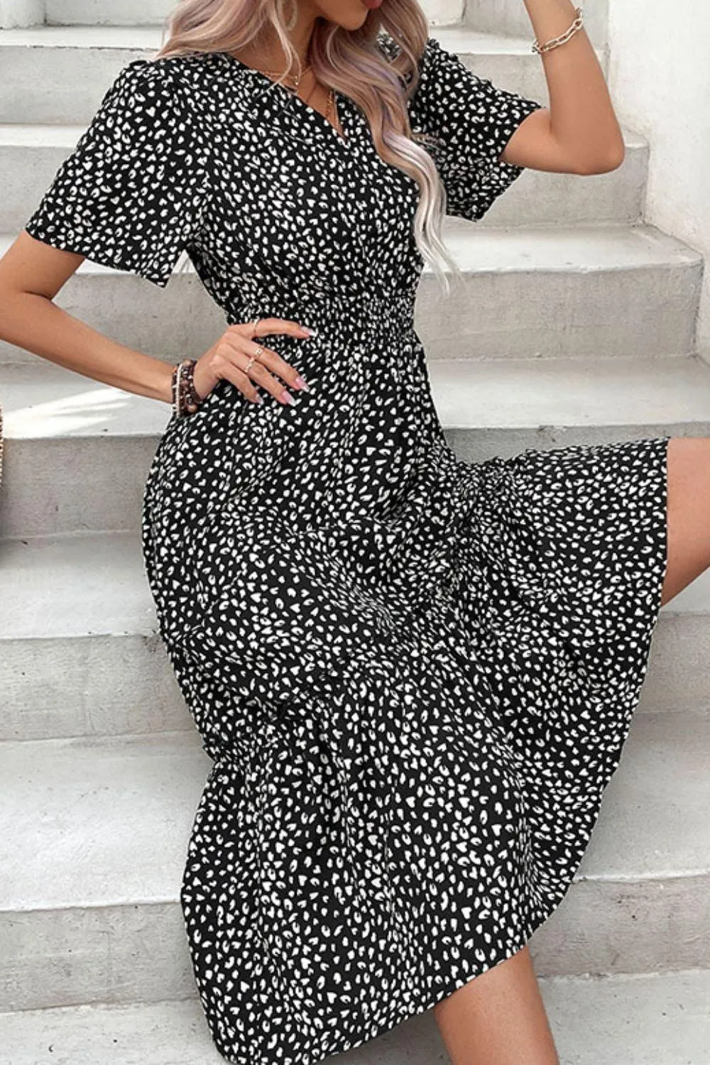 Pleasing Short Sleeve Leopard Midi Dress