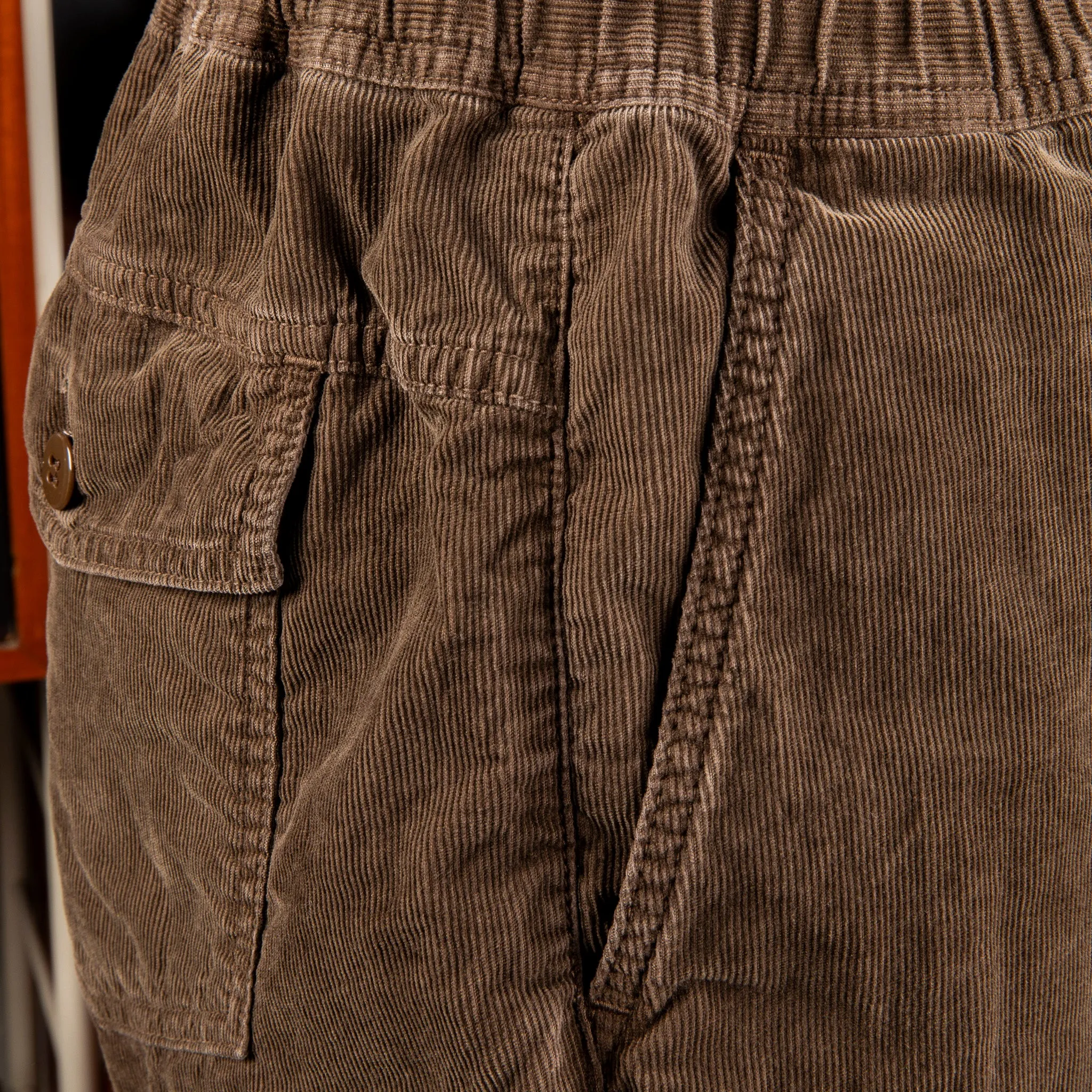 Remi Relief Corduroy Easy Shorts Brown